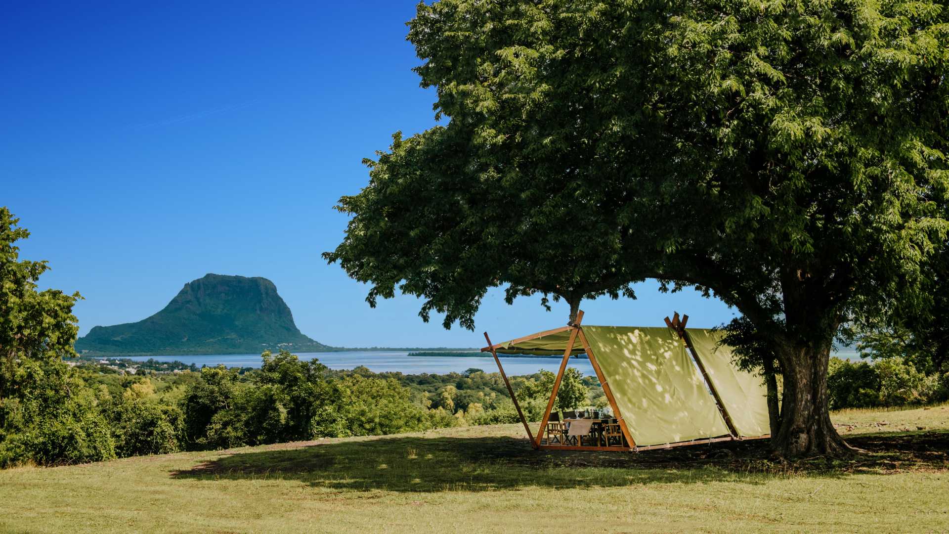 Case Noyale avec vue sur Le Morne Brabant en arrière-plan